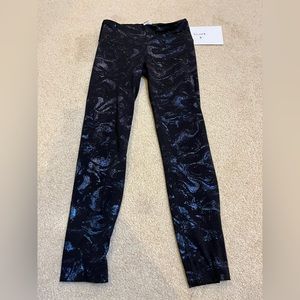 Ivivva leggings size 8 black blue